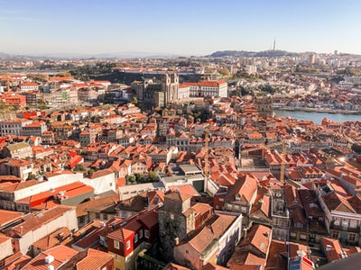 An aerial view urban building during the day
